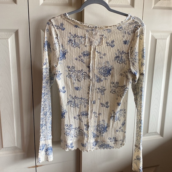 Free People NWT Clover Floral Long Sleeve 100% Cotton Thermal Top size medium - Picture 6 of 13